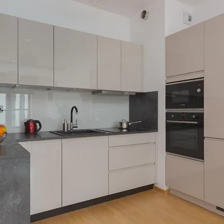 Dzielna Wola By Renters * Warsaw